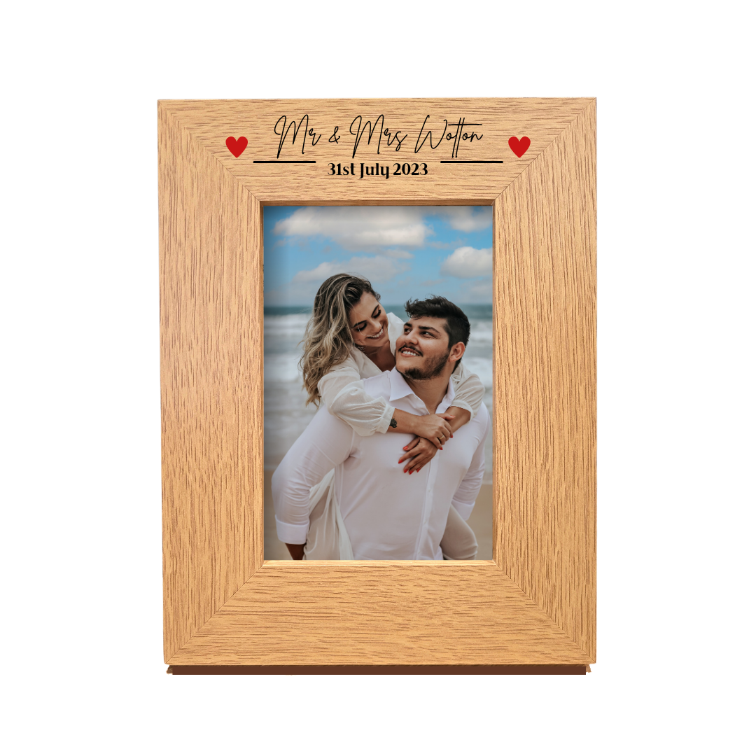 Second Ave Personalised Mr & Mrs Red Heart Oak 6x4 Portrait Picture Photo Frame Wedding Anniversary Gift