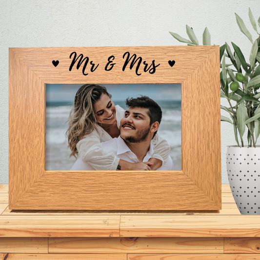 Second Ave Mr & Mrs Oak 6x4 Landscape Picture Photo Frame Wedding Anniversary Gift