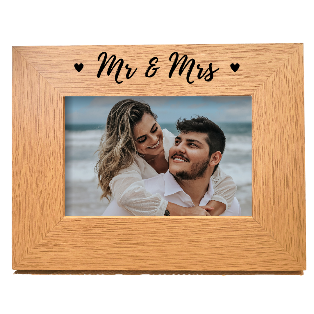 Second Ave Mr & Mrs Oak 6x4 Landscape Picture Photo Frame Wedding Anniversary Gift