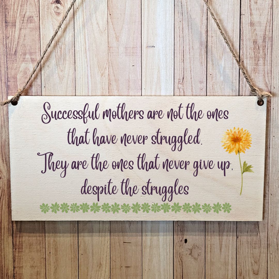 Second Ave Cute Mother's Never Give Up Wooden Hanging Gift Sign Plaque Mum Mummy Mother's Day Birthday